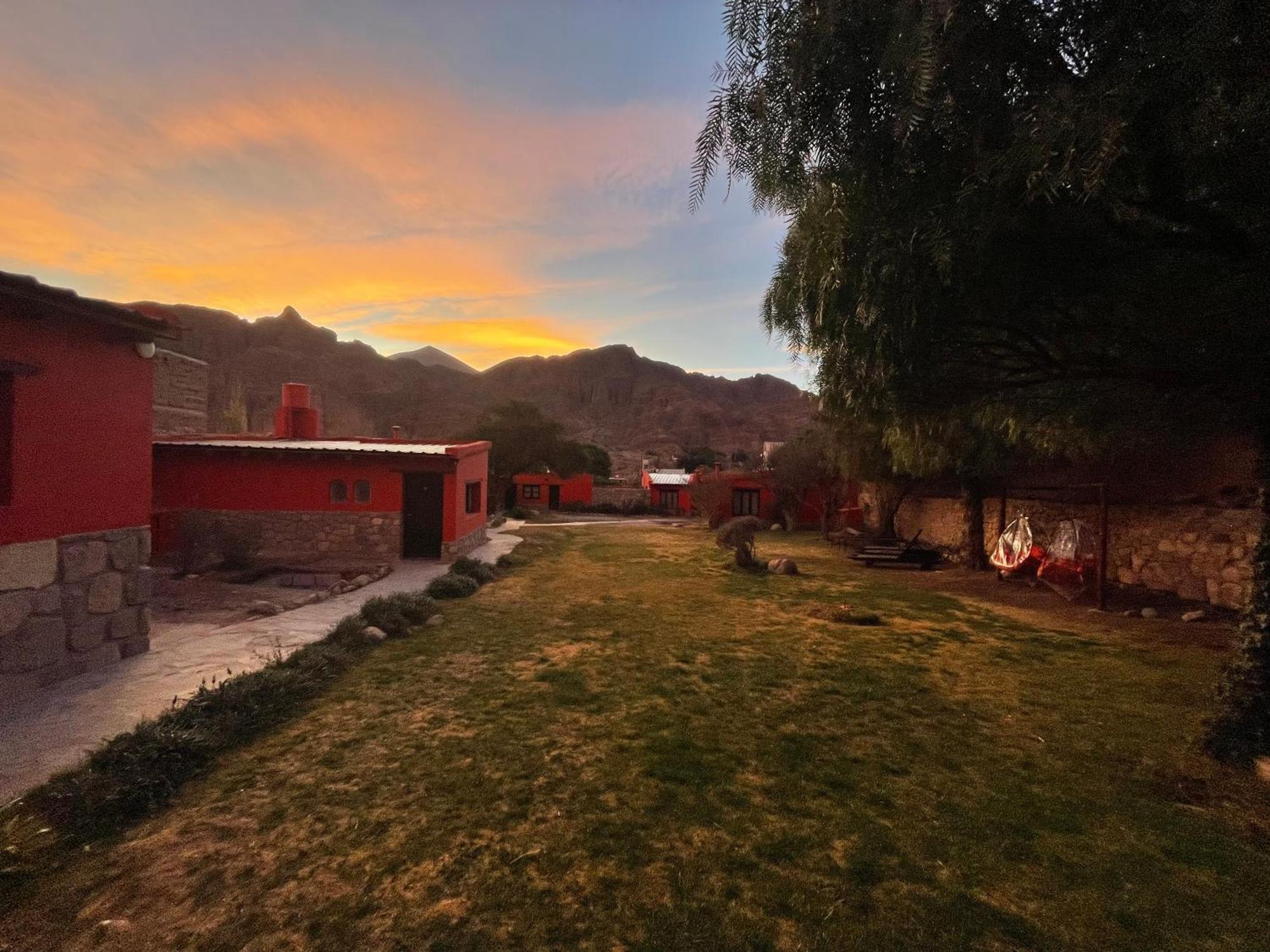 Posada Con Los Angeles Tilcara Bagian luar foto